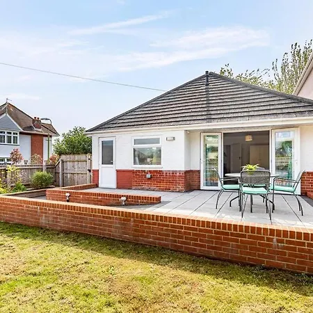 Elmsway - Southbourne-3